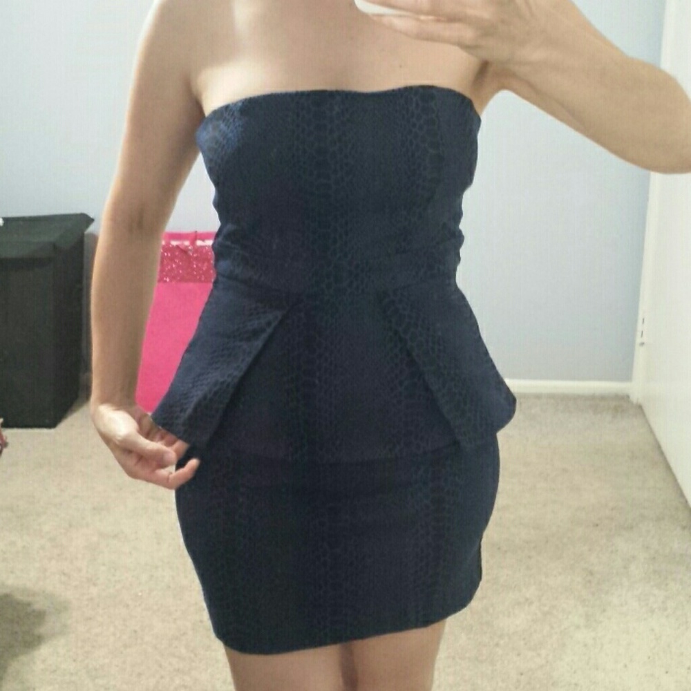 Foreign Exchange peplum - Picture 1 of 7